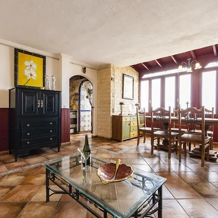 Bonito Y Acogedor Con Terraza شقة